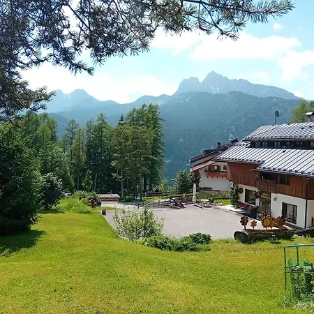 Meuble Barancio Hotel San Vito di Cadore